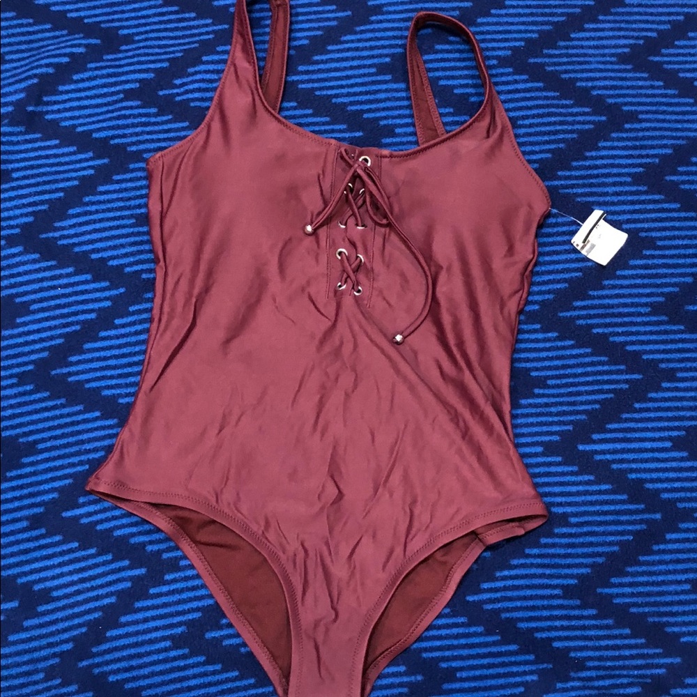 NWT- Mossimo One-Piece Swimsuit Sz lg
